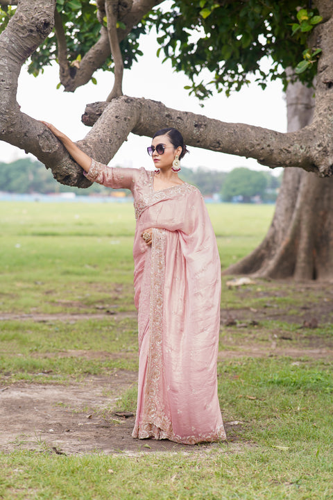 Pink Saree with Gleaming Beads Pink & white Edition